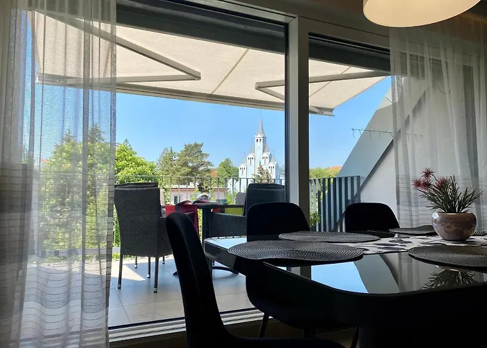 Atrium Mit Panoramaterrasse Und Tiefgarage アパート *