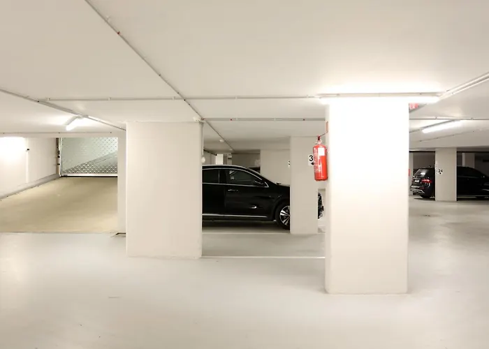 Atrium Mit Panoramaterrasse Und Tiefgarage アパート ヘーヴィーズ